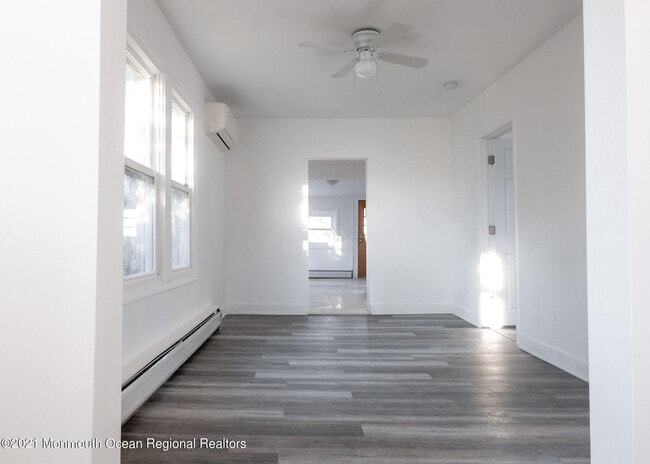 Building Photo - 49 Ideal Ave