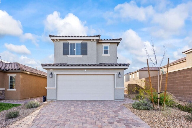 Building Photo - Beautiful two-story home with a bright open floor plan and modern finishes throughout. The spacio...