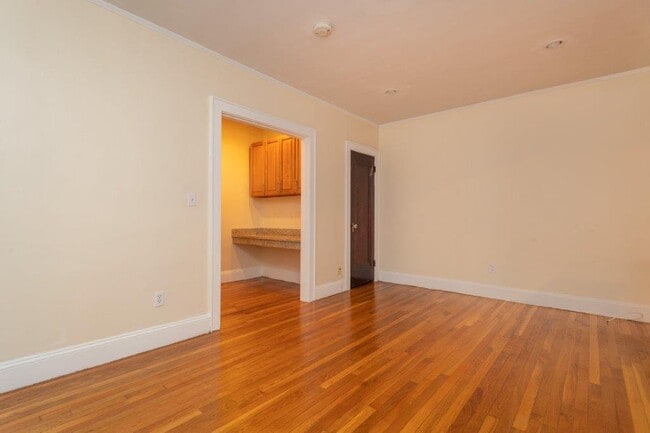 Foto del edificio - 320 Highland Ave