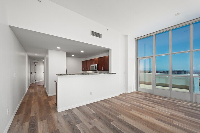 Foto del edificio - 253 10th Ave