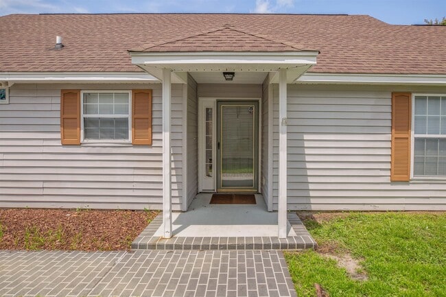 Building Photo - 112 Dusty Trail Ln