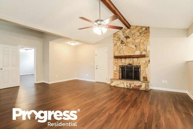 Foto del edificio - 528 Samuel Huntington St