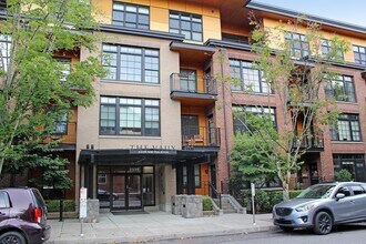 Building Photo - 2335 NW Raleigh St