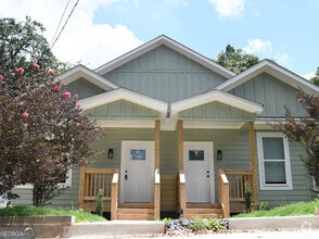 Building Photo - 598 Formwalt St SW