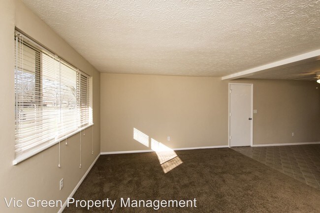 Building Photo - 5013 Tilbury Rd