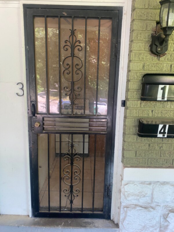 Primary Photo - 1261 Central Ave