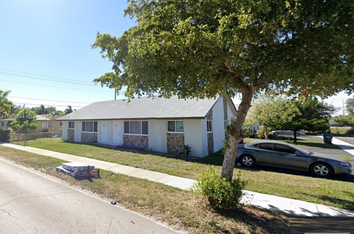 6200 Fillmore St Unit 6202, Hollywood, FL 33024 Room for Rent in