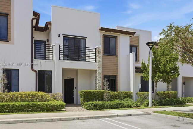 Foto del edificio - 20714 NE 5th Ct