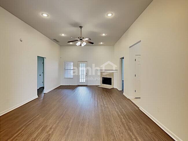 Building Photo - 1302 Jackson Pond Circle