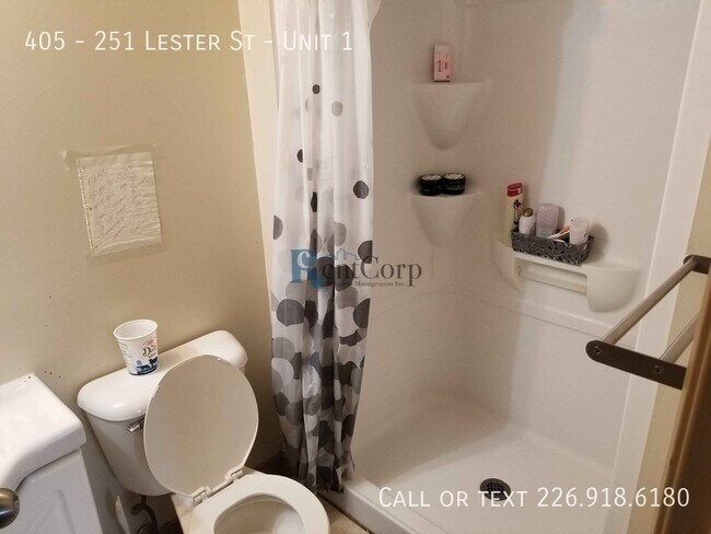 Building Photo - 251-251 Lester St