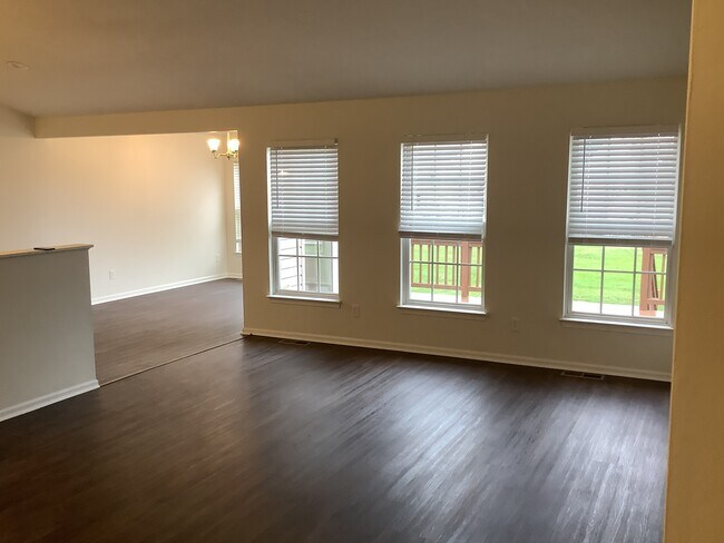 Building Photo - 5668 Appaloosa Circle