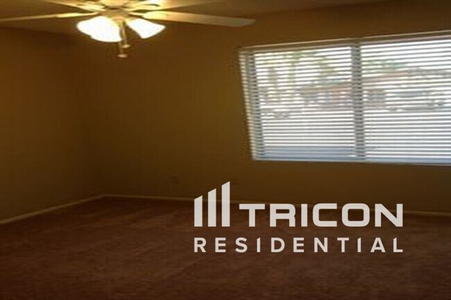 Foto del edificio - 3224 N Woodburne Dr