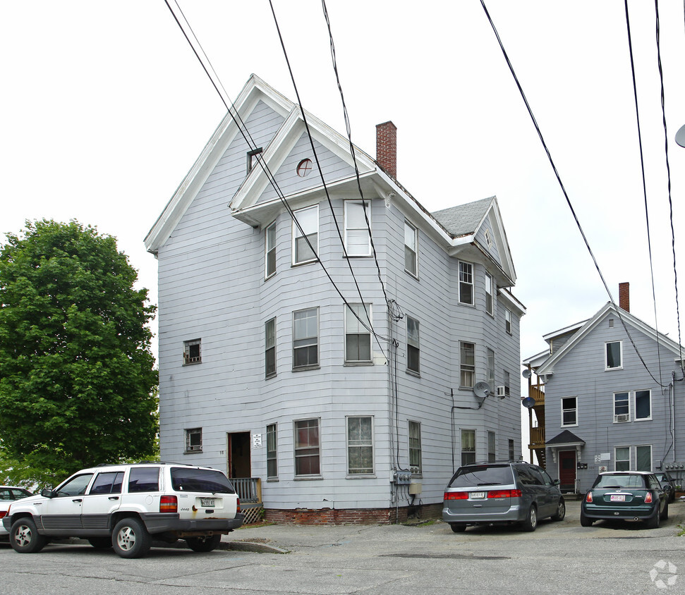 98-100 Pierce St, Lewiston, ME 04240 - Apartments in Lewiston, ME ...