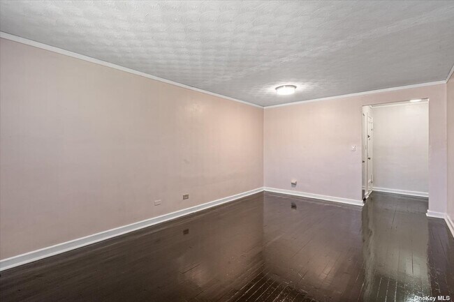 Building Photo - 111- 18 66th Ave