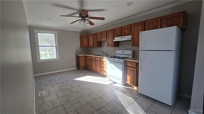 Foto del edificio - 5422 Transit Rd