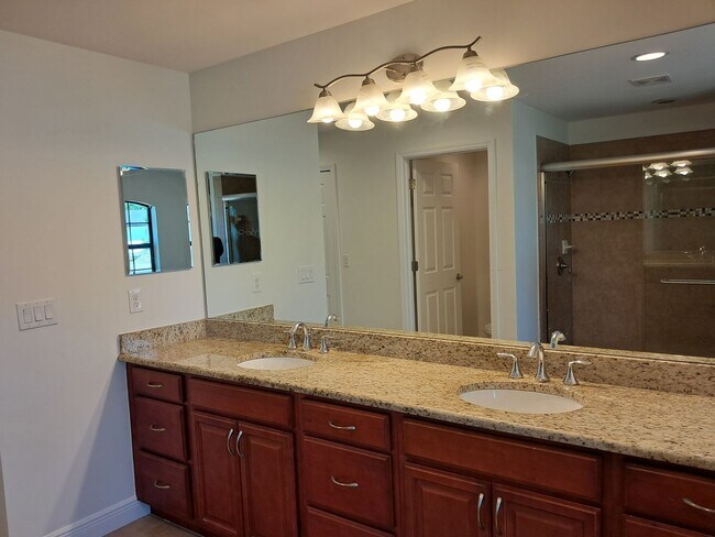 Foto del edificio - Beautiful 4/2 in Cape Coral
