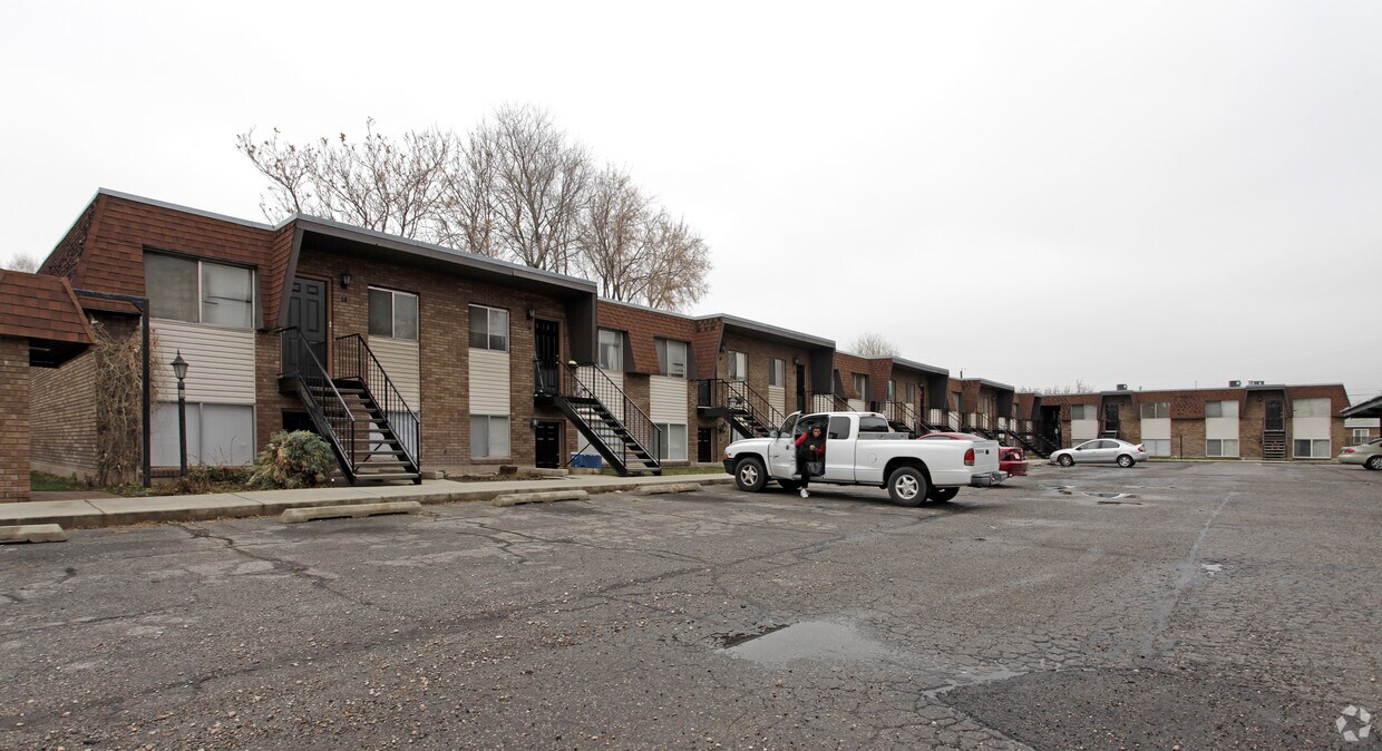 Foto del edificio - Glenbrooke Apartments