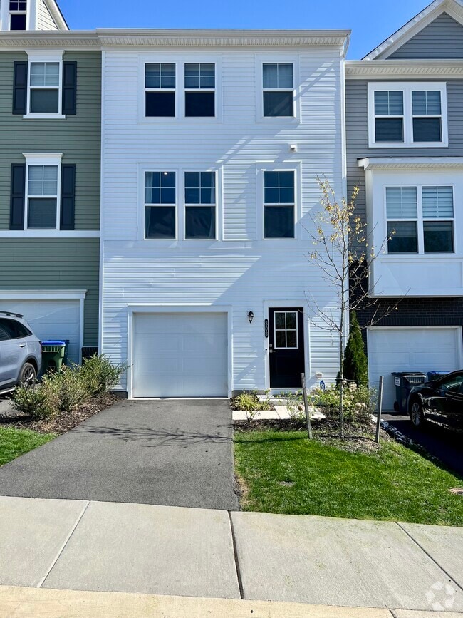 Building Photo - 303 Barnwell Dr