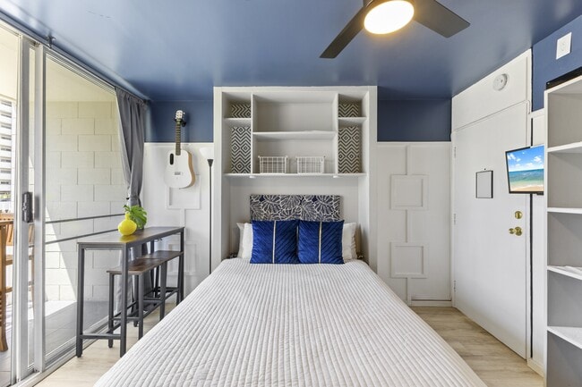 Building Photo - 249 Long Island St