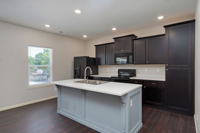 Foto del edificio - 1345 E Cherry St