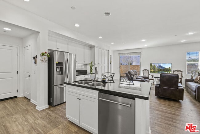 Foto del edificio - 21757 Bene Dr