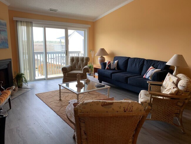 Foto del edificio - 2313 North Lumina Avenue, Unit C