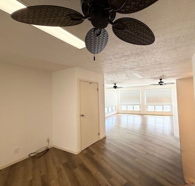 Foto del edificio - Price reduction! $500 move in discount! Ma...