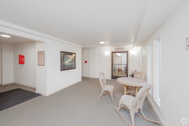 Foto del vestíbulo - The Mauna Kea Apartments (Age-Restricted/55+)