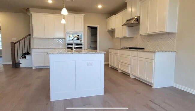 Foto del edificio - 3917 Lucan Ln