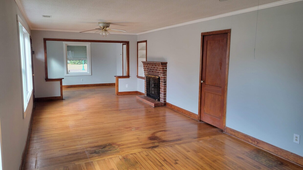 Foto del edificio - 7487 W Main St