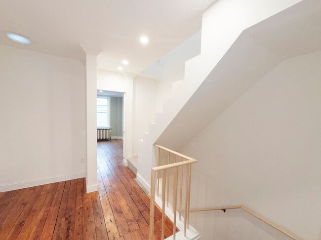 Foto del edificio - 1924 North St