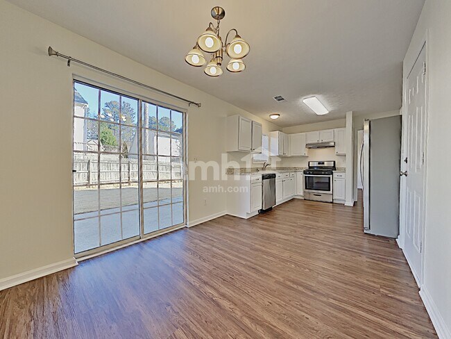 Foto del edificio - 4467 High Gate Dr NW