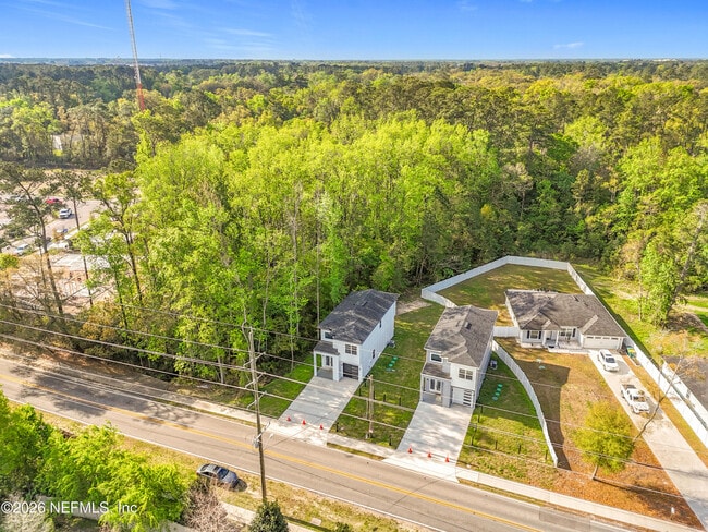 Foto del edificio - 8912 Hogan Rd