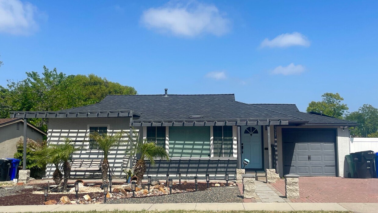 Foto principal - Impressive 3 BDRM, 2BA house in Rolando av...