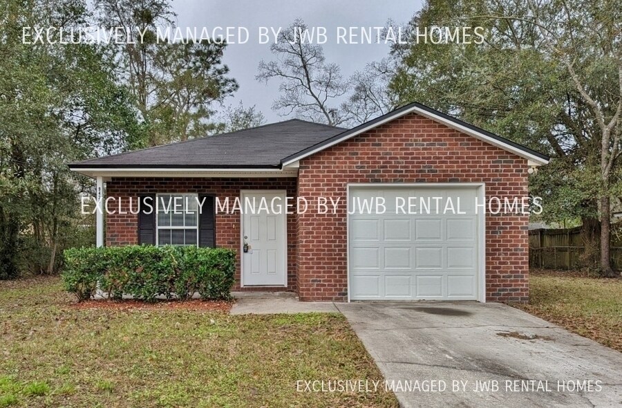 Foto principal - 9420 Little John Rd