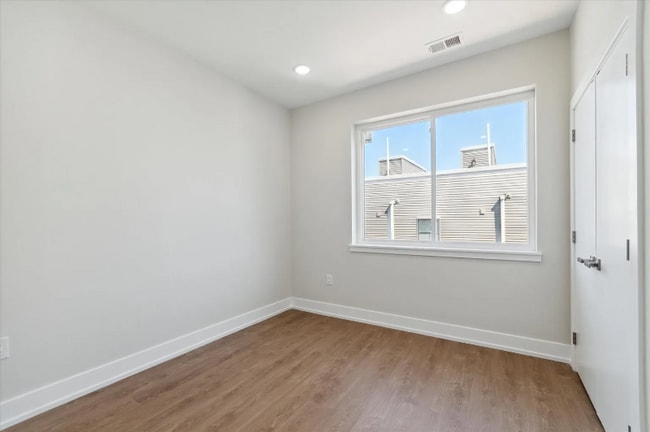 Building Photo - 723 N 35th St