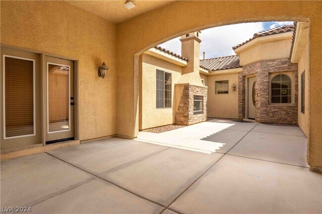 Building Photo - 6135 Villa De Picasso Ave
