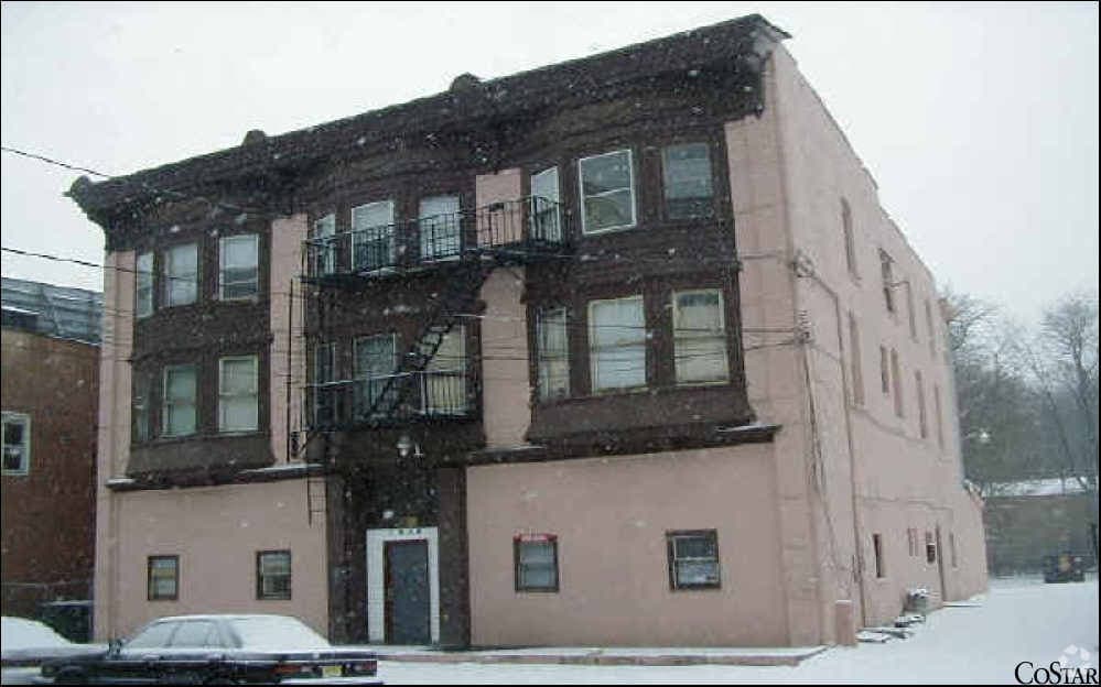 Primary Photo - 1348-52 W Front St