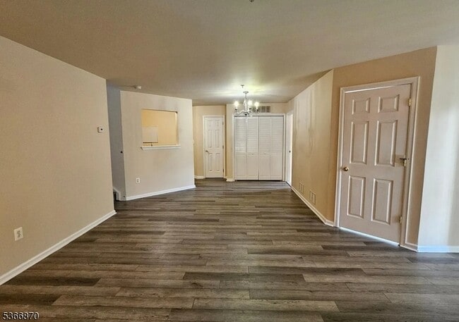 Building Photo - 906 Rhoads Dr