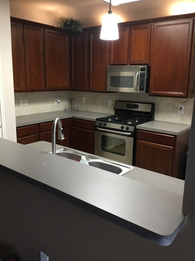 Building Photo - 2901 Fountain Brook Ct