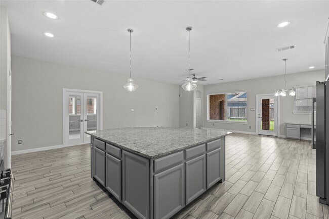 Foto del edificio - 31778 Twin Timbers Ln