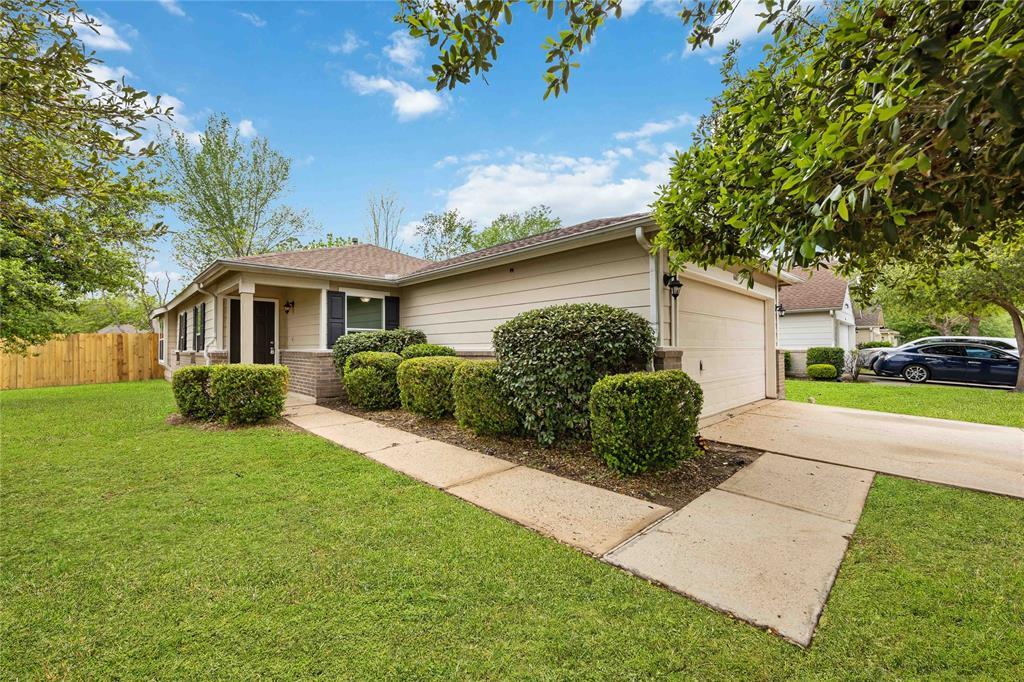 Primary Photo - 6607 Bluestone Springs Ln