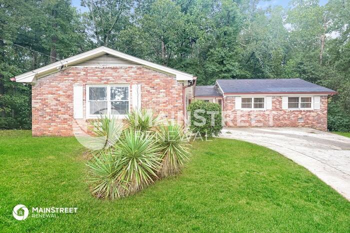 Primary Photo - 3723 Eagle Woods Cir, Lithonia, GA 30038