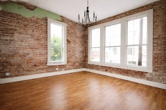 Building Photo - 211 W Milam St