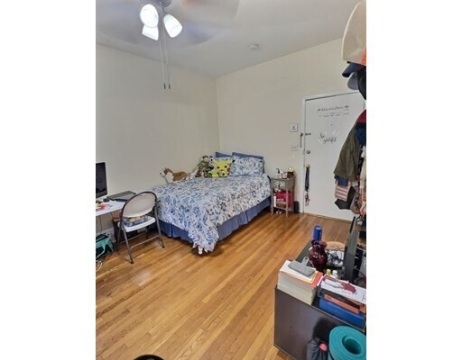 Foto del edificio - 1482 Beacon St