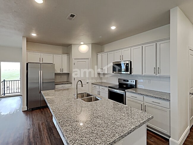 Building Photo - 2661 W 3400 S