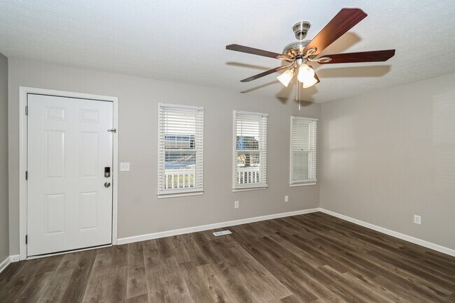 Building Photo - 106 Cross Creek Ct