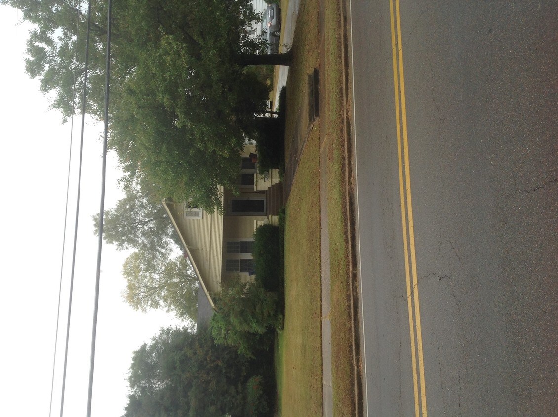 940 E Main St, West Point, MS 39773 House Rental in West Point, MS