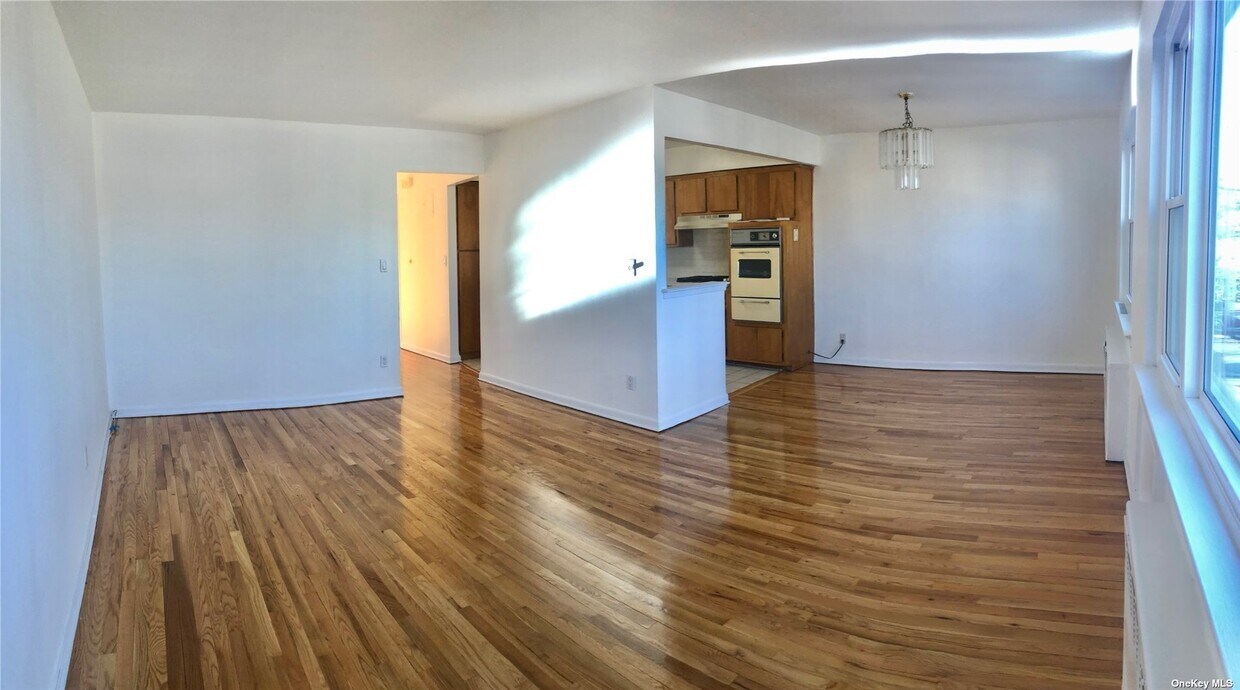 Primary Photo - 61-08 218th St