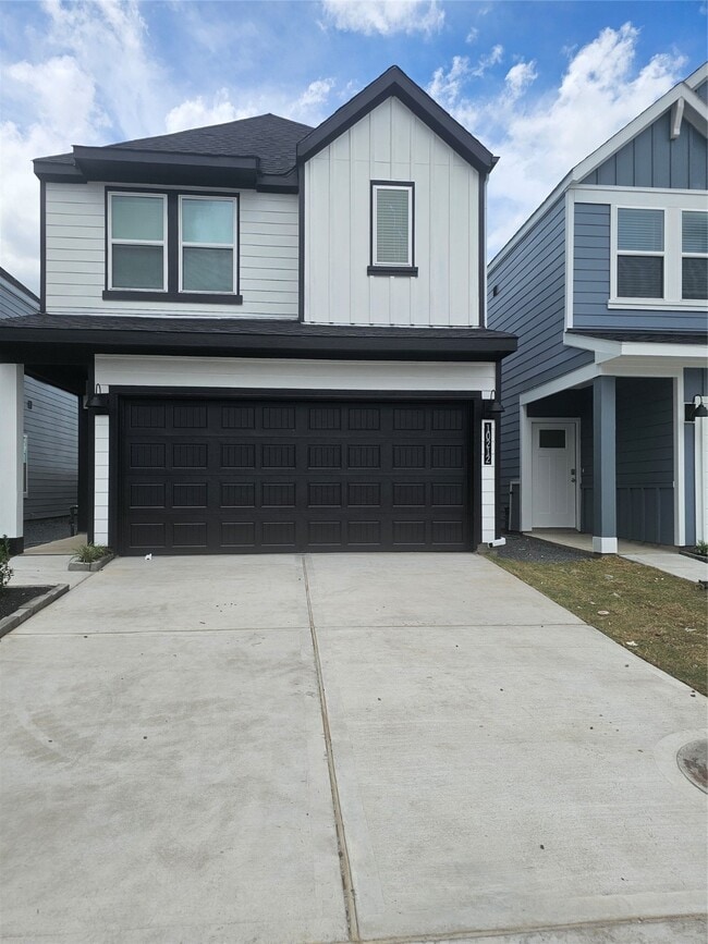 Building Photo - 10212 Spring Branch Trail